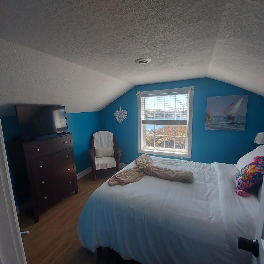 Starboard Side Guest House Channel Port aux Basques Bagian luar foto